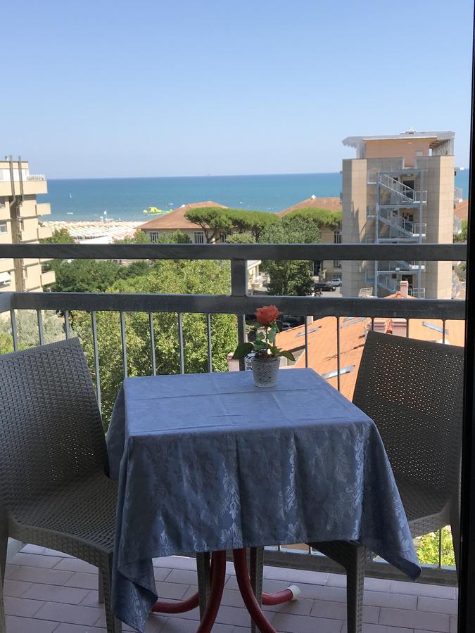 Hotel Gambrinus 里米尼 外观 照片