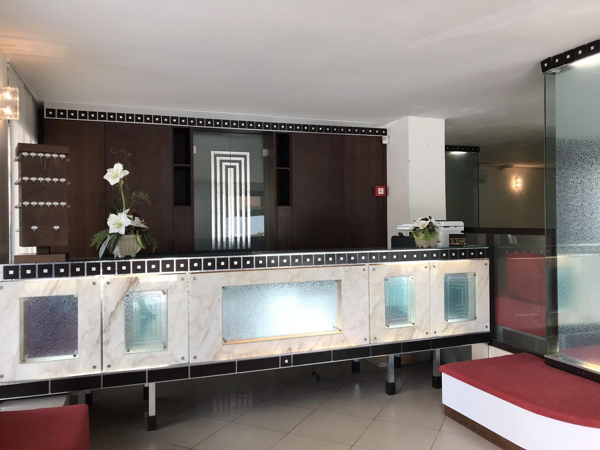 Hotel Gambrinus 里米尼 外观 照片